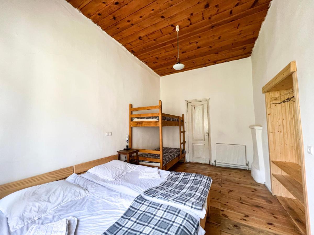 Guest House Svan-Ski Mestia Kültér fotó