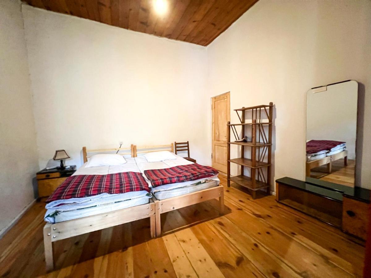Guest House Svan-Ski Mestia Kültér fotó