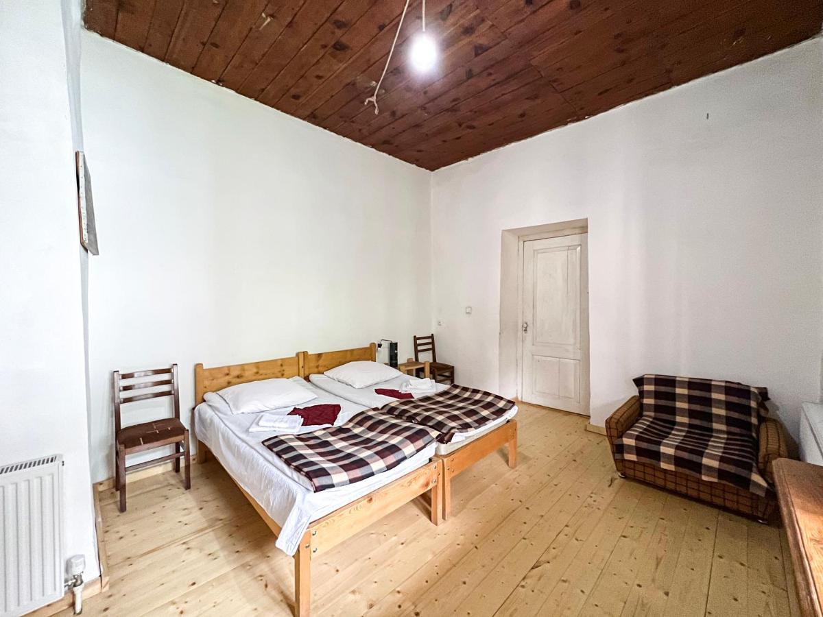 Guest House Svan-Ski Mestia Kültér fotó